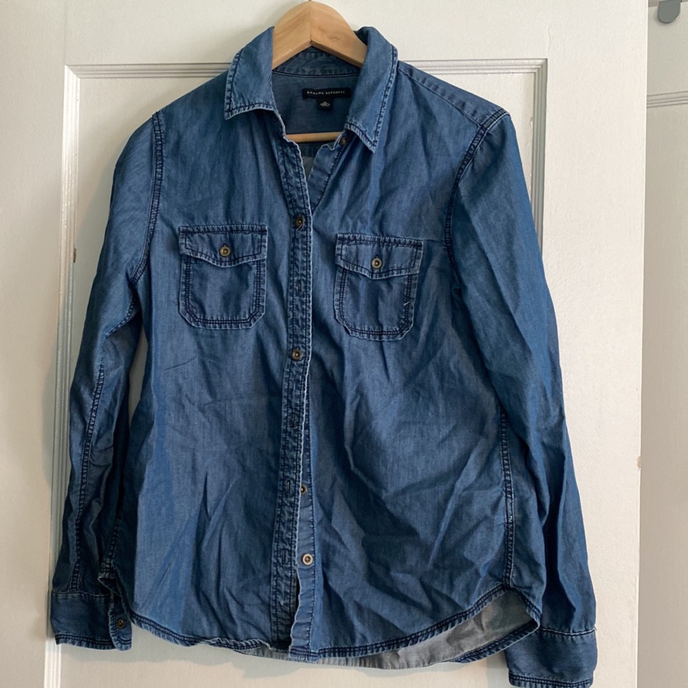 Banana Republic Chambray Button-up Shirt